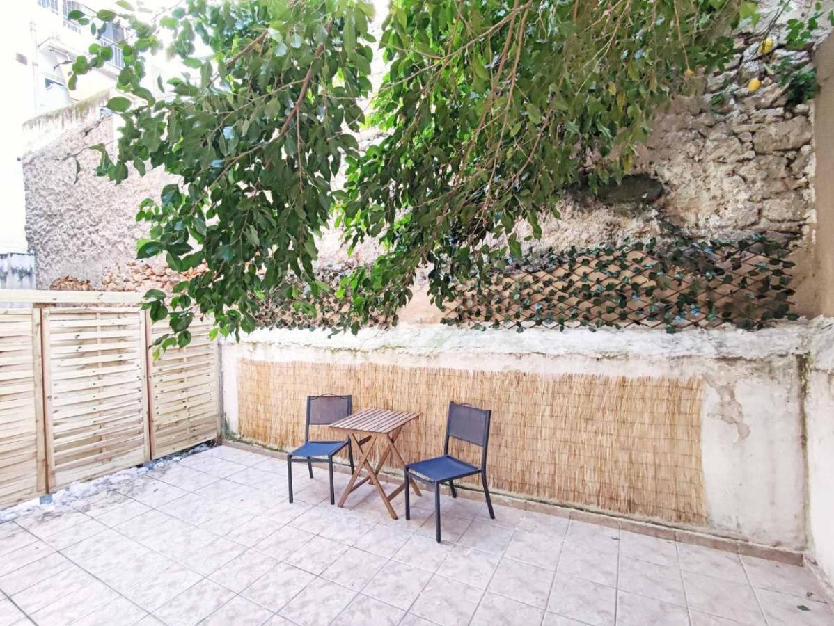 Avli Apartment Атина Екстериор снимка