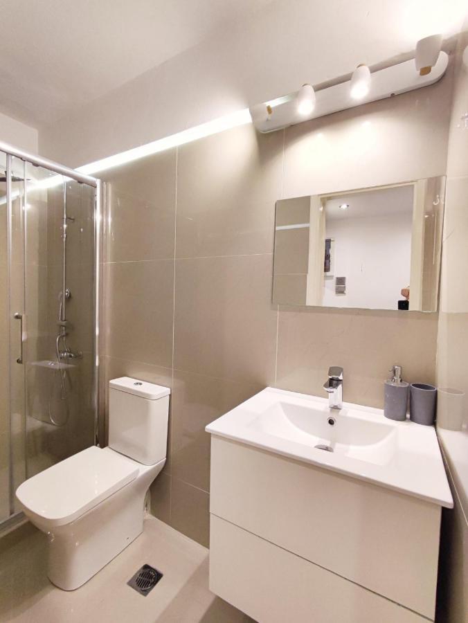 Avli Apartment Атина Екстериор снимка