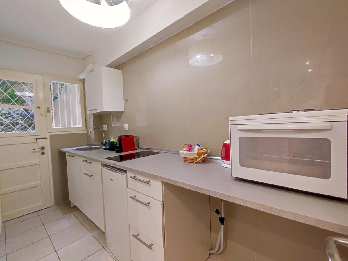 Avli Apartment Атина Екстериор снимка
